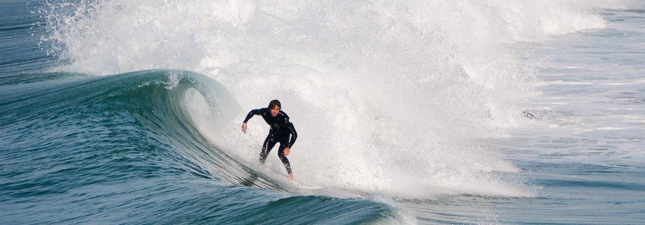 Jak rozpocząć przygodę z surfowaniem?