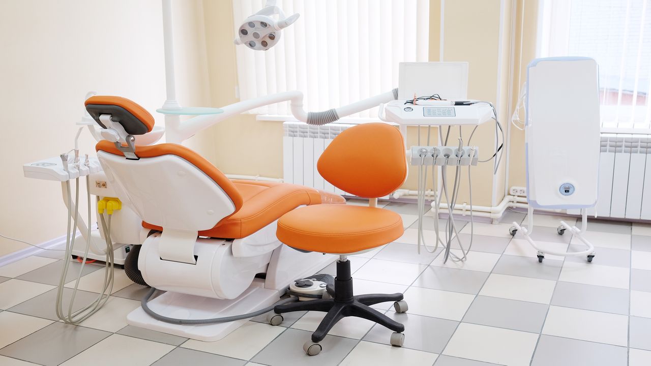 Jak nabyć kompleksowe zaopatrzenie do nowego gabinetu stomatologicznego?