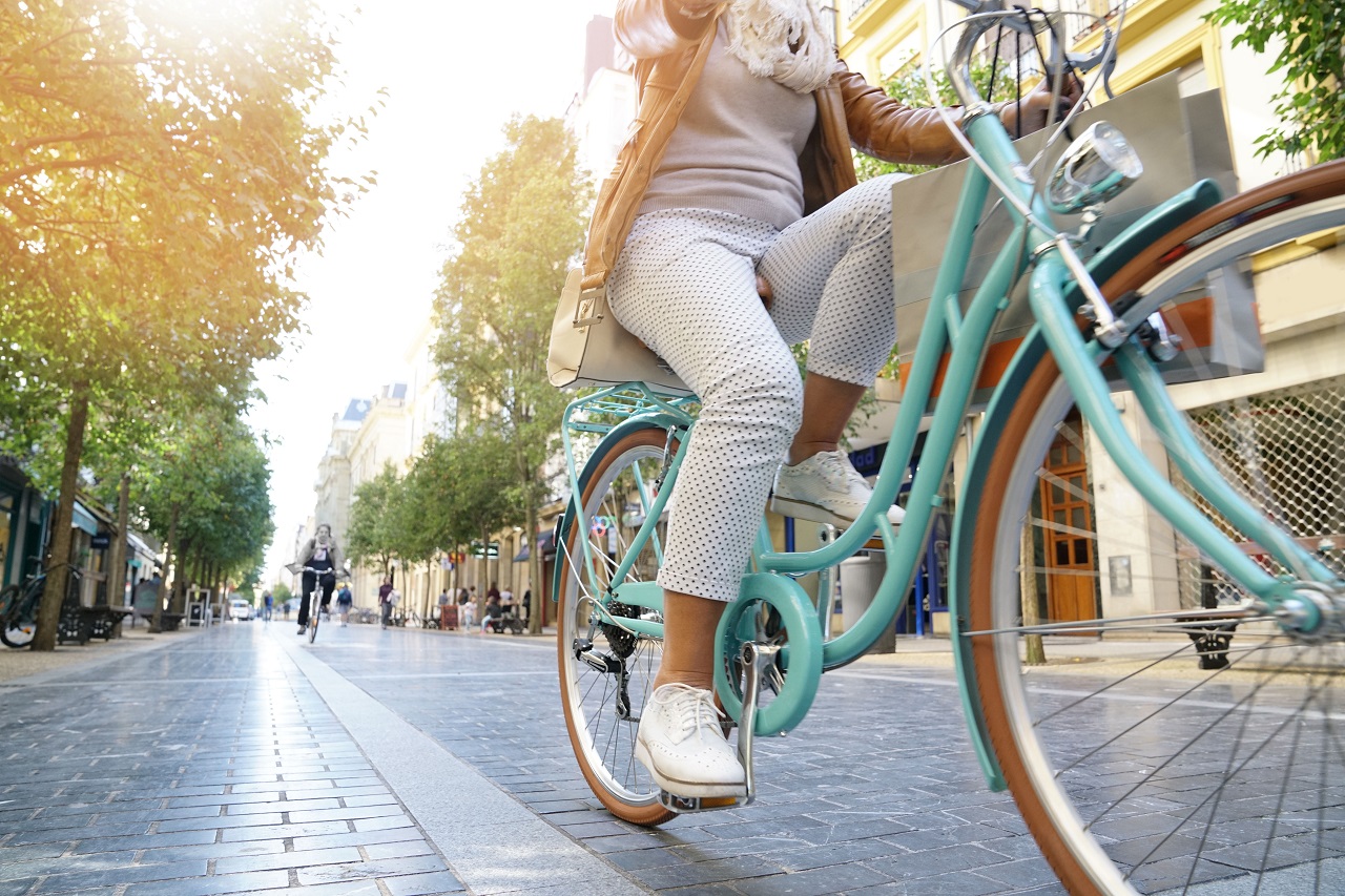 Wyposażenie rowerowe – jakie jest niezbędne w podróży?