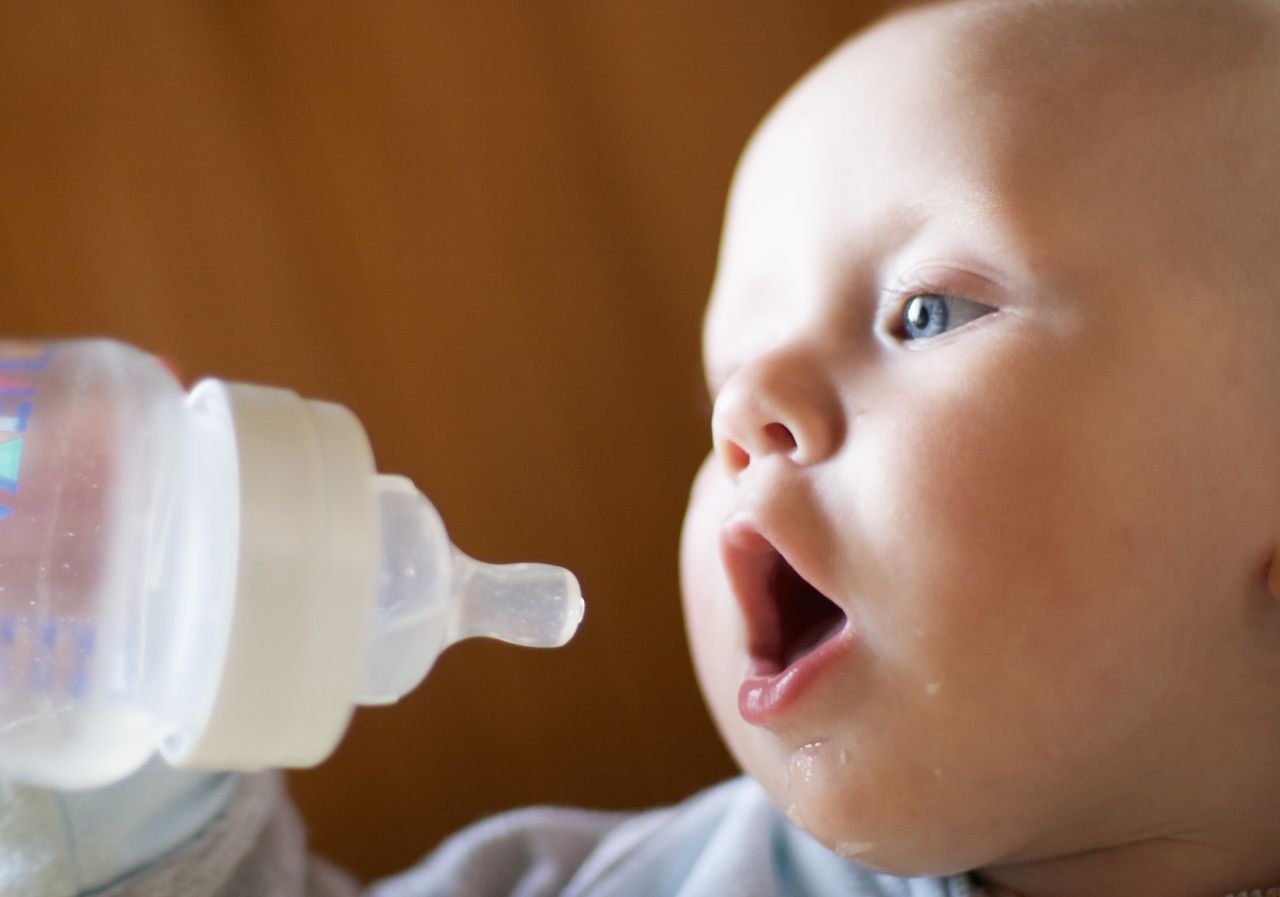 Co powinno znaleźć się w mleku w proszku dla dzieci?